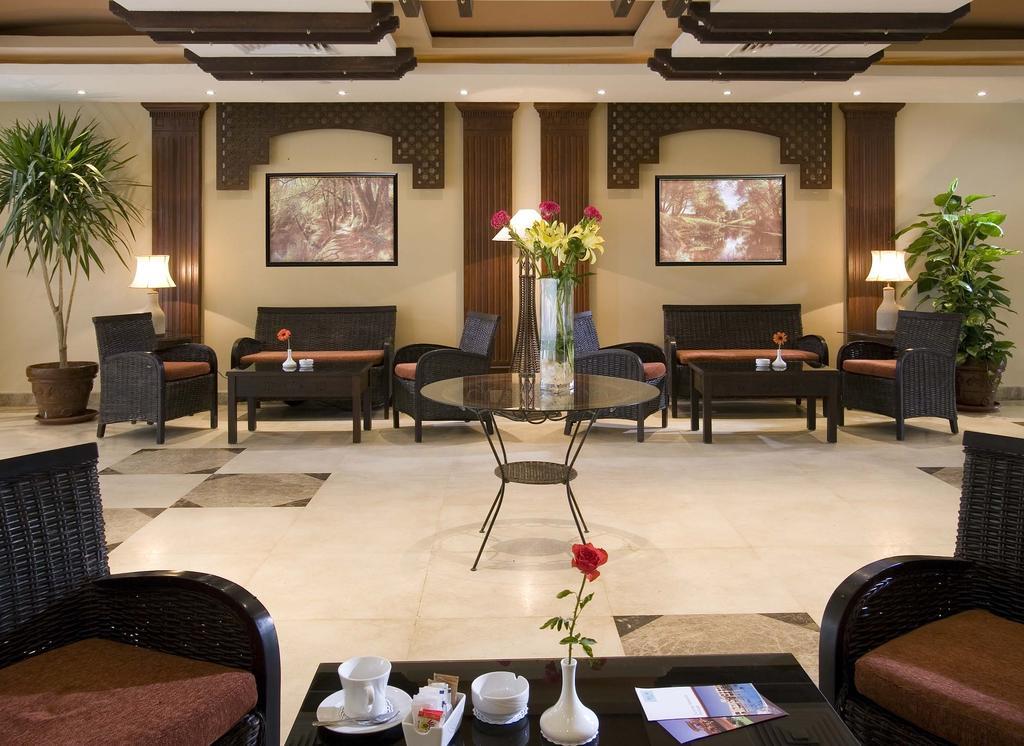 Swiss Inn Plaza Hotel 6th of October City Interior foto